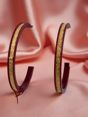 Dazzling Daily Elegance: 22K Gold Chip Comfort Bangles (Set of 2)