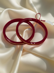 Dazzling Daily Elegance: 22K Gold Chip Comfort Bangles (Set of 2)