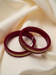 Dazzling Daily Elegance: 22K Gold Chip Daimond Comfort Bangles (Set of 2)
