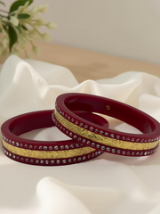 Dazzling Daily Elegance: 22K Gold Chip Daimond Comfort Bangles (Set of 2)