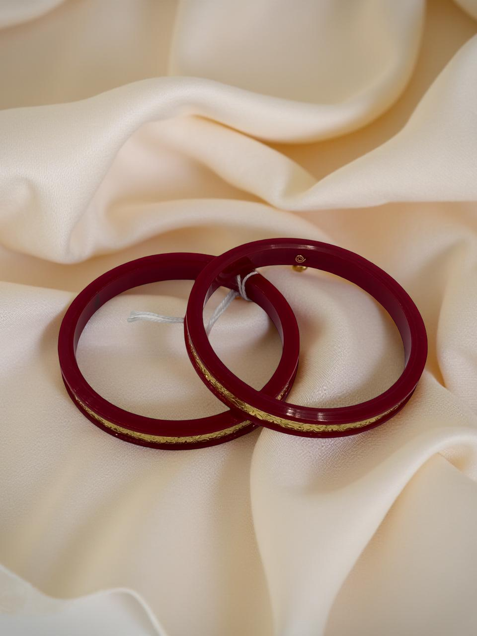 Dazzling Daily Elegance: 22K Gold Chip Comfort Bangles (Set of 2)