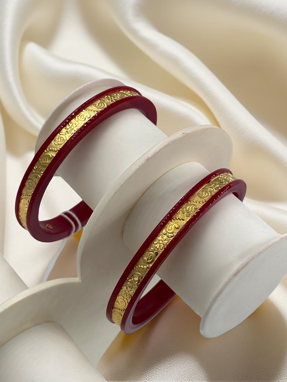 Dazzling Daily Elegance: 22K Gold Chip Comfort Bangles (Set of 2)