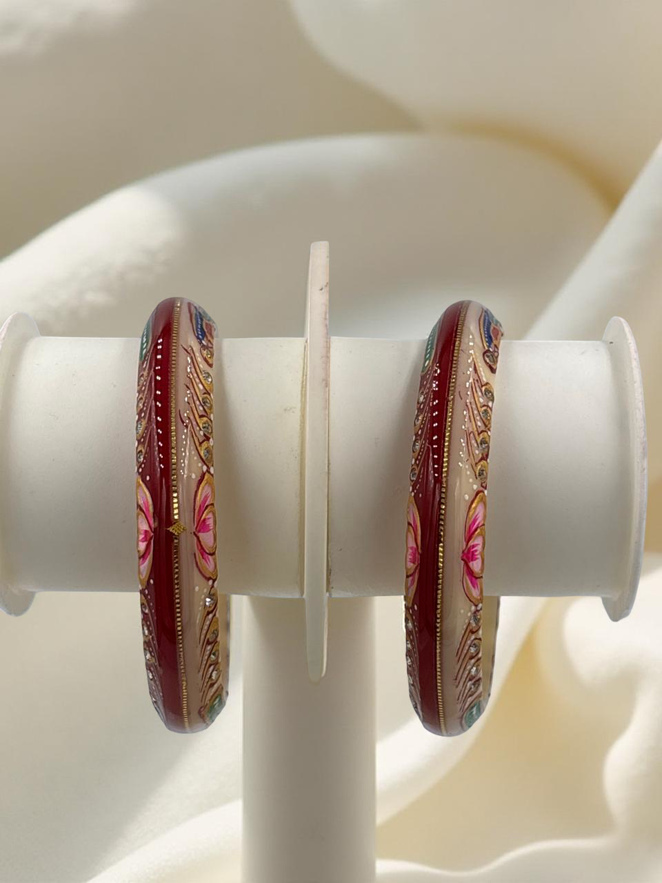 Exquisite Hand-Painted Red & Cream Khadak Bangles with 22k (916) Gold