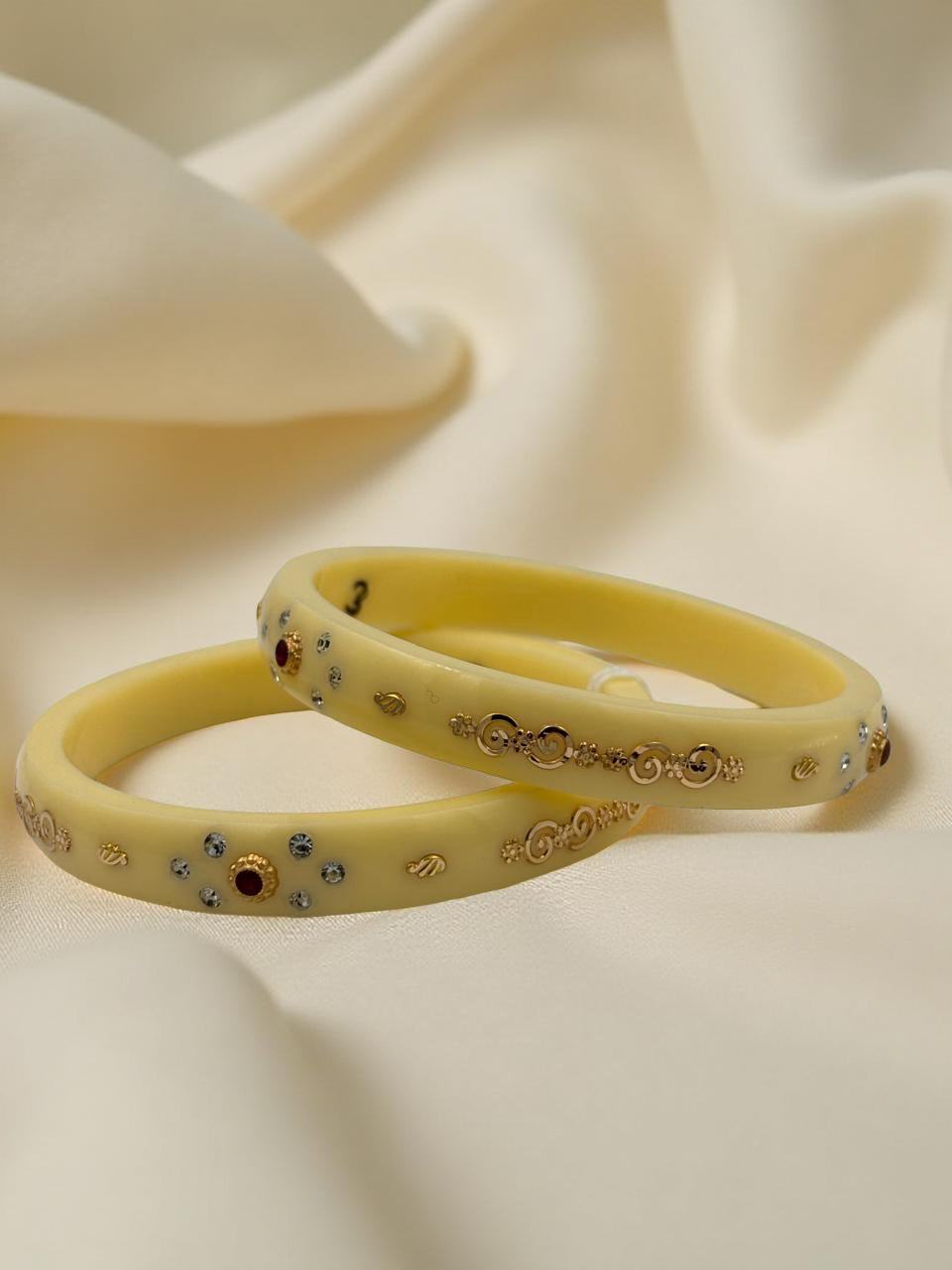 Exquisite Elegance: 22K Gold Fancy Teliya Lightweight Bangles (Set of 2)